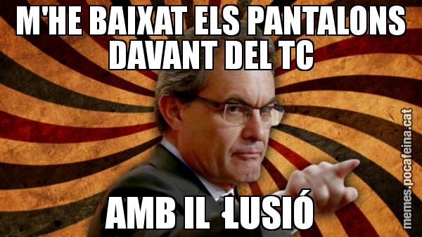 M'HE BAIXAT ELS PANTALONS DAVANT DEL TC AMB IL·LUSIÓ