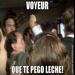 VOYEUR QUE TE PEGO LECHE!