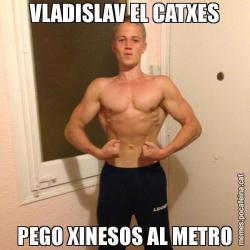VLADISLAV EL CATXES PEGO XINESOS AL METRO