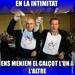 EN LA INTIMITAT  ENS MENJEM EL CALÇOT L'UN A L'ALTRE