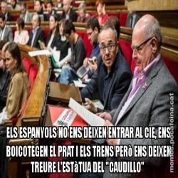 ELS ESPANYOLS NO ENS DEIXEN ENTRAR AL CIE, ENS BOICOTEGEN EL PRAT I ELS TRENS PERò ENS DEIXEN TREURE L'ESTàTUA DEL "CAUDILLO"
