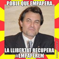 POBLE QUE EMPAPERA LA LLIBERTAT RECUPERA #EMPAPEREM