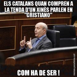 ELS CATALANS QUAN COMPREN A LA TENDA D'UN XINÈS PARLEN EN "CRISTIANO" COM HA DE SER !