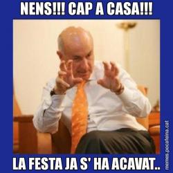 NENS!!! CAP A CASA!!! LA FESTA JA S' HA ACAVAT..