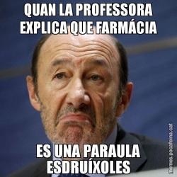 QUAN LA PROFESSORA EXPLICA QUE FARMÁCIA ES UNA PARAULA ESDRUÍXOLES