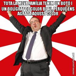 TOTA LA MEVA FAMÍLIA TENIM UN BOTÓ I UN BOLÍGRAF DE COLOR BLAU, PERQUÈ ENS AGRADA AQUEST COLOR