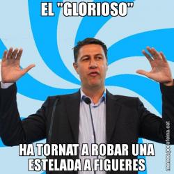 EL "GLORIOSO" HA TORNAT A ROBAR UNA ESTELADA A FIGUERES