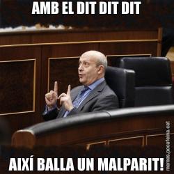 AMB EL DIT DIT DIT AIXÍ BALLA UN MALPARIT!