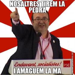 NOSALTRES TIREM LA PEDRA I AMAGUEM LA MA