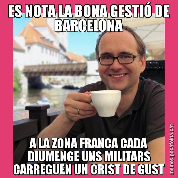 ES NOTA LA BONA GESTIÓ DE BARCELONA A LA ZONA FRANCA CADA DIUMENGE UNS MILITARS CARREGUEN UN CRIST DE GUST - Puto Gilipolles