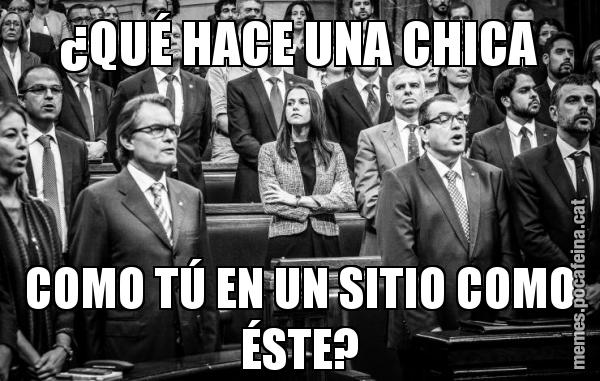 ¿QUÉ HACE UNA CHICA COMO TÚ EN UN SITIO COMO ÉSTE?