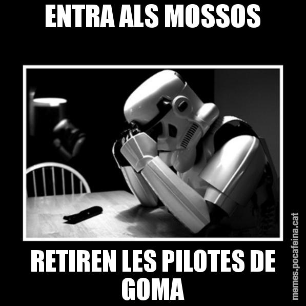 ENTRA ALS MOSSOS RETIREN LES PILOTES DE GOMA - Sad Trooper
