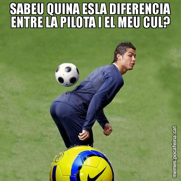 SABEU QUINA ESLA DIFERENCIA ENTRE LA PILOTA I EL MEU CUL? - Cristiano Ronaldo