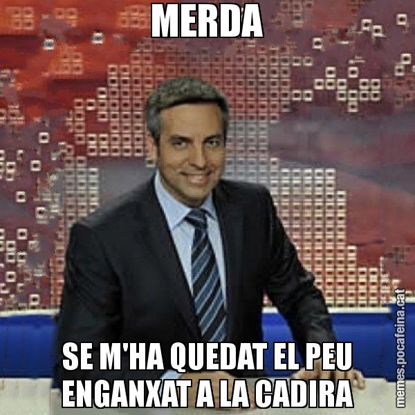 MERDA SE M'HA QUEDAT EL PEU ENGANXAT A LA CADIRA - Trollicer