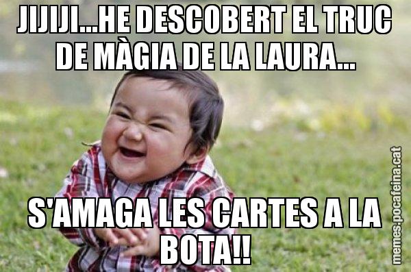 JIJIJI...HE DESCOBERT EL TRUC DE MÀGIA DE LA LAURA... S'AMAGA LES CARTES A LA BOTA!! - El diabòlic nen asiàtic