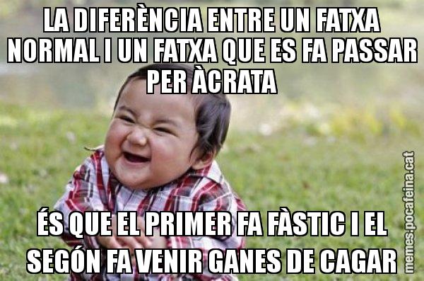 LA DIFERÈNCIA ENTRE UN FATXA NORMAL I UN FATXA QUE ES FA PASSAR PER ÀCRATA ÉS QUE EL PRIMER FA FÀSTIC I EL SEGÓN FA VENIR GANES DE CAGAR - El diabòlic nen asiàtic