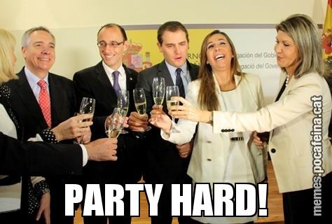 PARTY HARD!