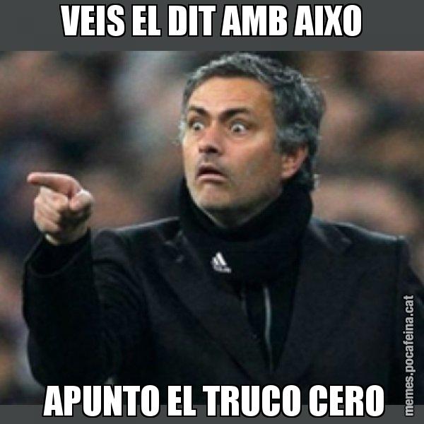 VEIS EL DIT AMB AIXO  APUNTO EL TRUCO CERO - Mourinho