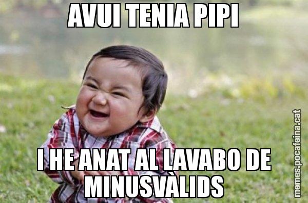 AVUI TENIA PIPI I HE ANAT AL LAVABO DE MINUSVÀLIDS - El diabòlic nen asiàtic